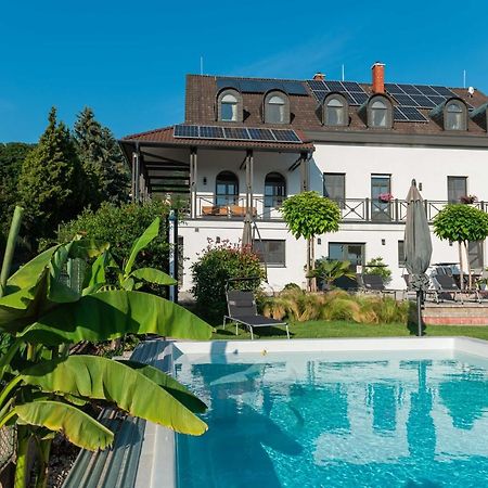 Katzer Villa Badacsonytordemic Exterior photo