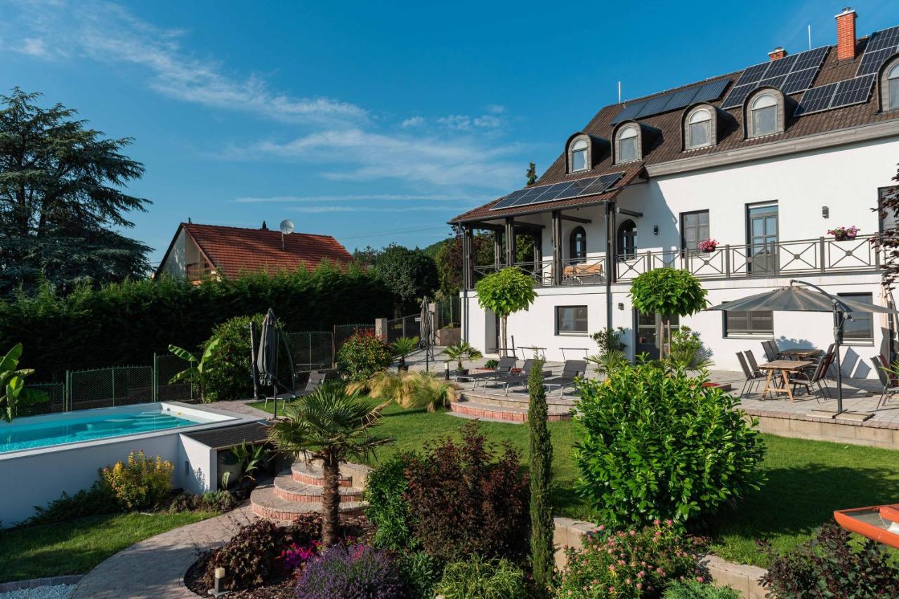 Katzer Villa Badacsonytordemic Exterior photo