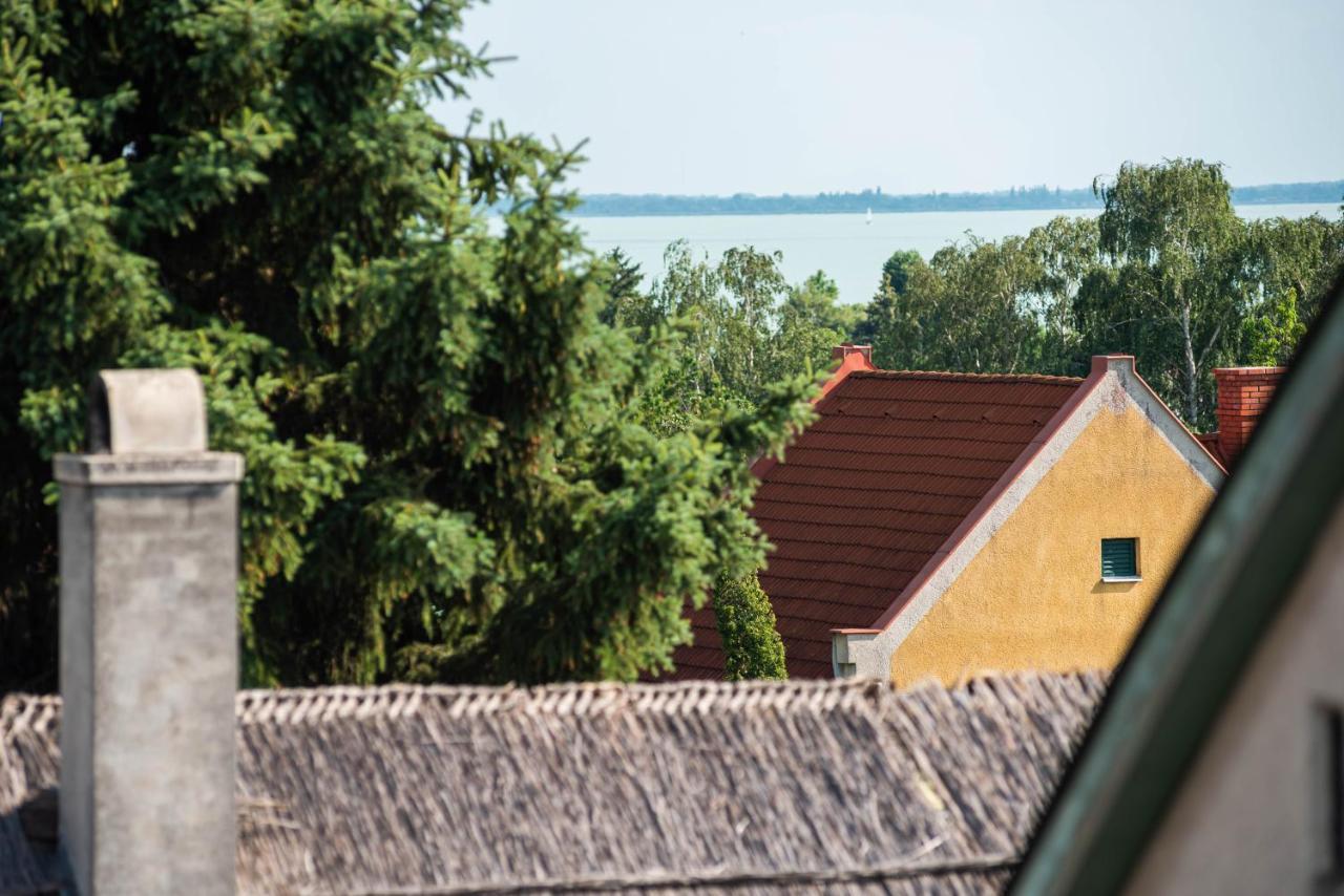 Katzer Villa Badacsonytordemic Exterior photo